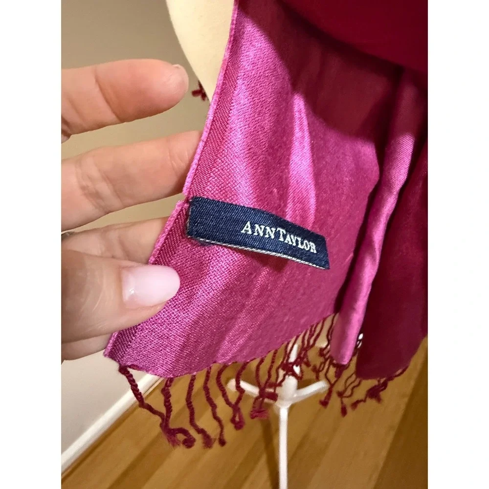 Ann Taylor Scarf Womens‎ OS Magenta Pink 22
